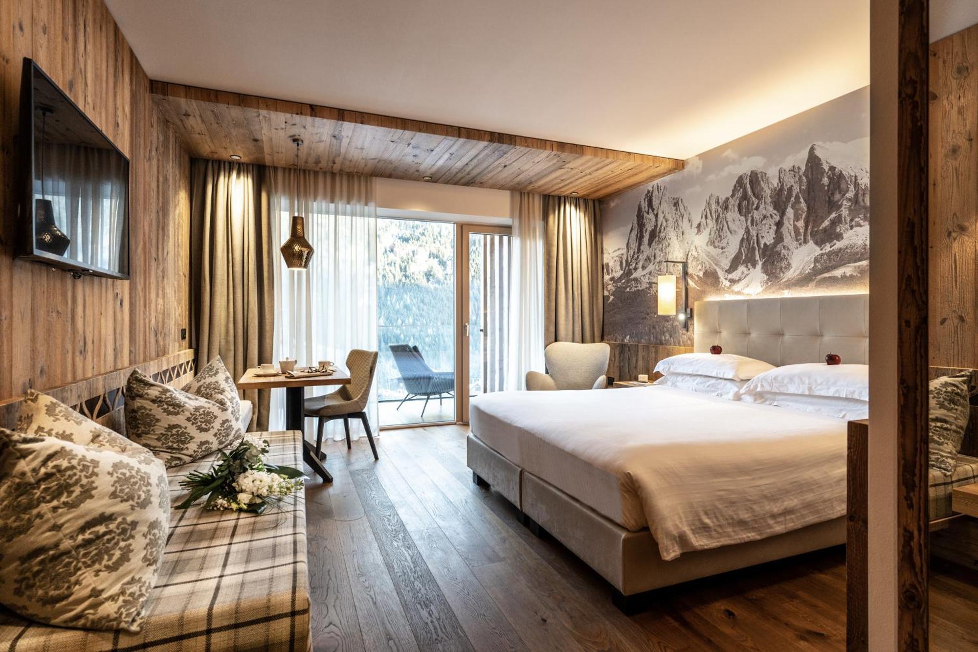 Ciampedie Luxury Alpine Spa Hotel Vigo di Fassa Kültér fotó
