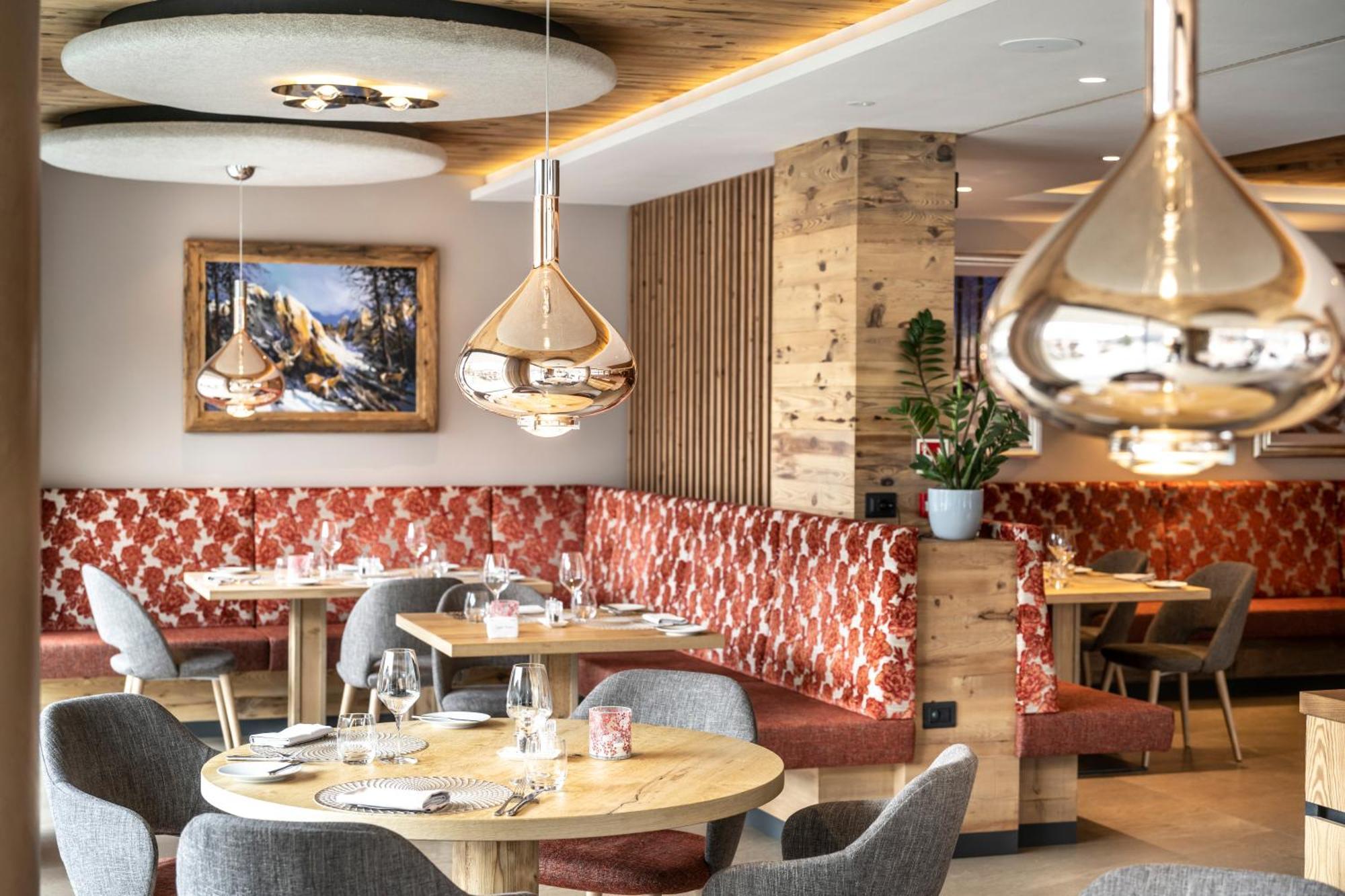 Ciampedie Luxury Alpine Spa Hotel Vigo di Fassa Kültér fotó
