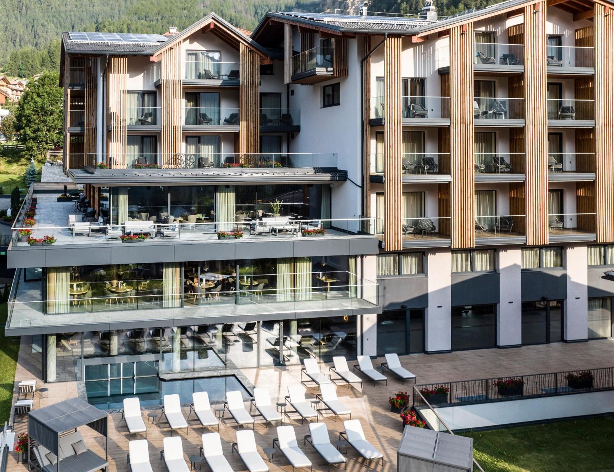 Ciampedie Luxury Alpine Spa Hotel Vigo di Fassa Kültér fotó