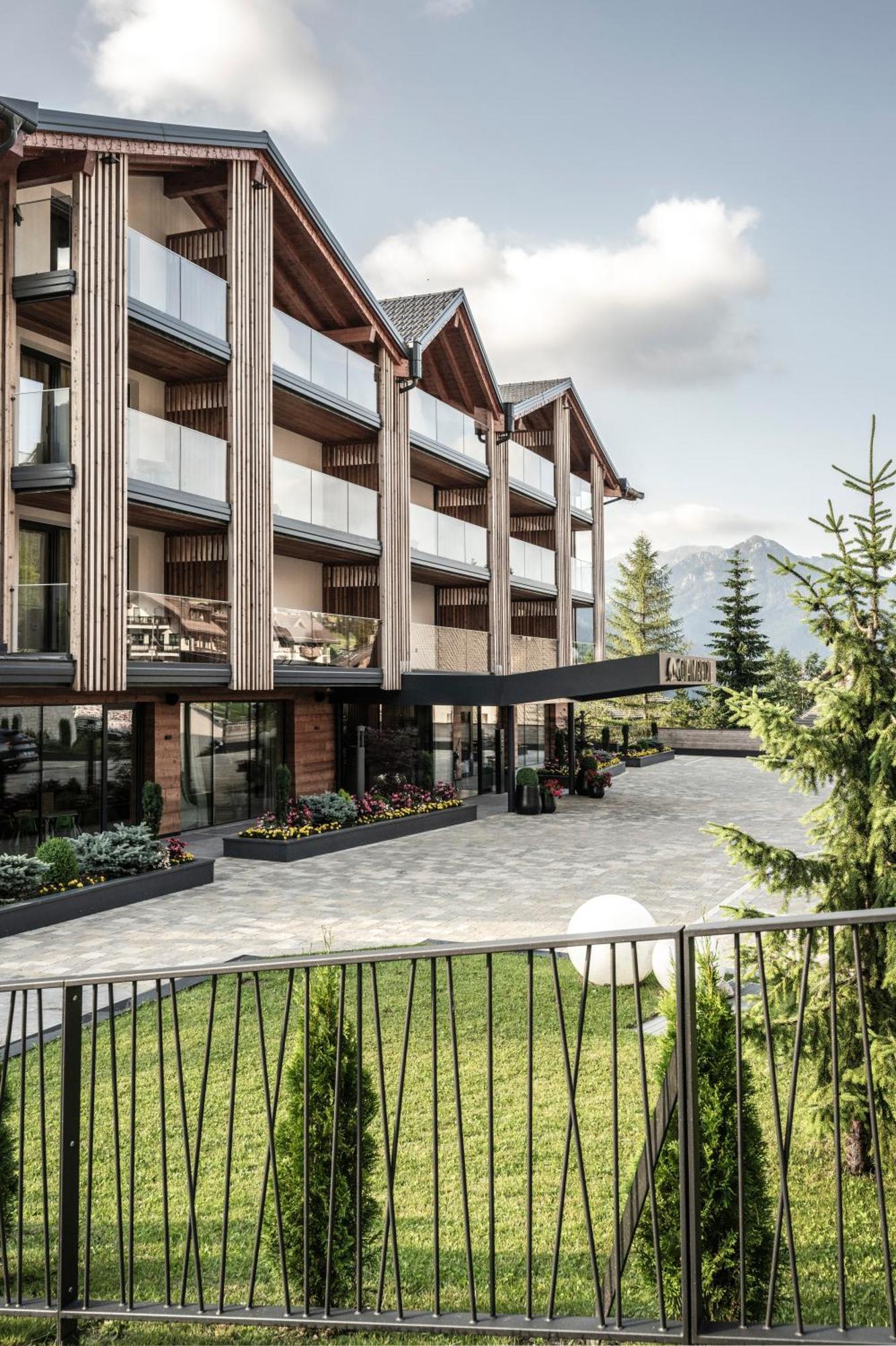 Ciampedie Luxury Alpine Spa Hotel Vigo di Fassa Kültér fotó