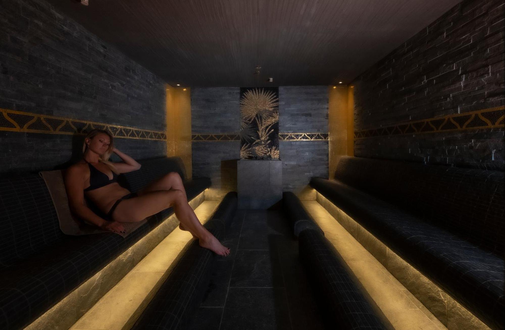 Ciampedie Luxury Alpine Spa Hotel Vigo di Fassa Kültér fotó