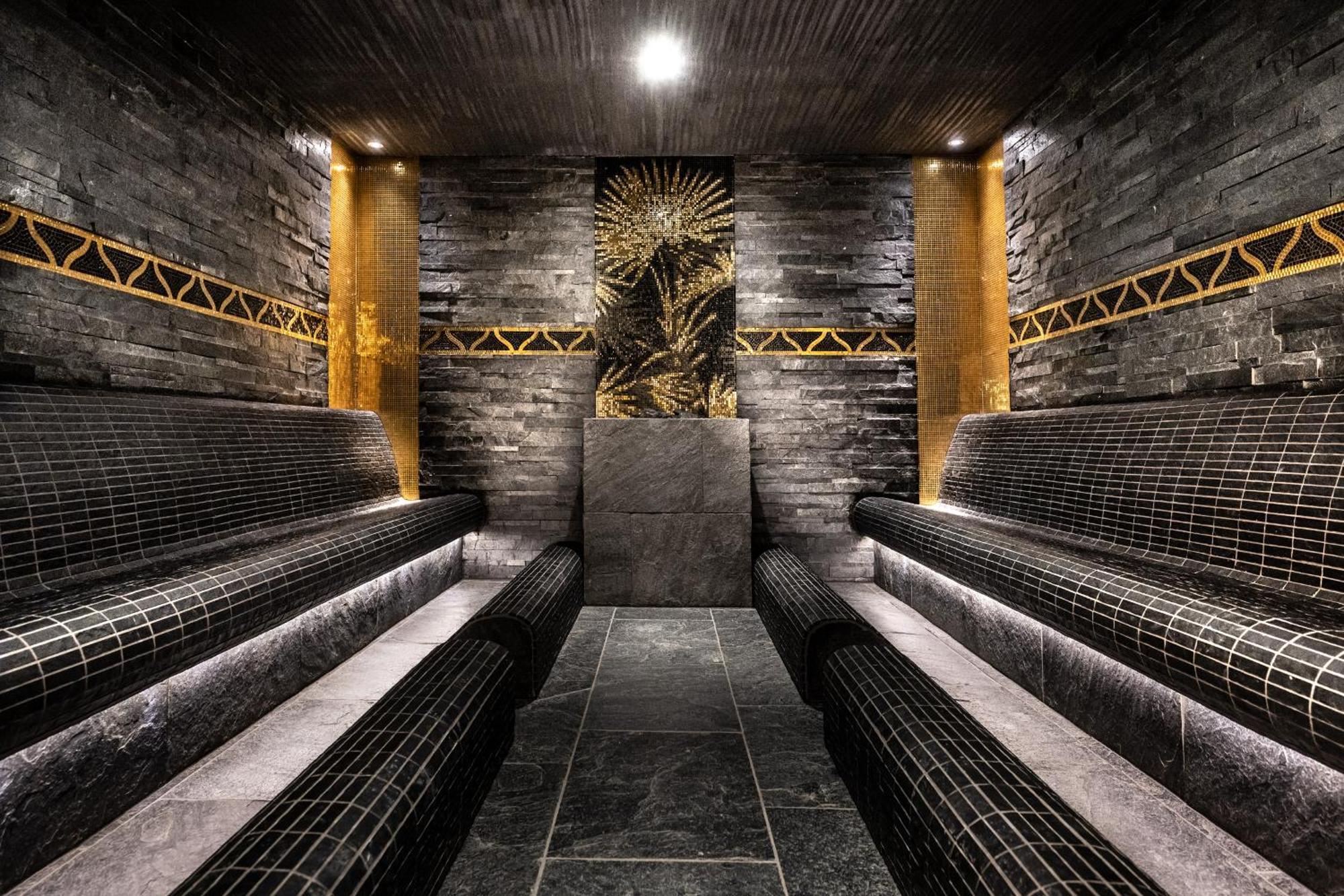 Ciampedie Luxury Alpine Spa Hotel Vigo di Fassa Kültér fotó